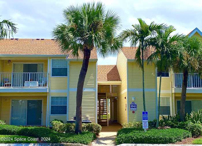 photo 1: 1841 Island Club Drive, Melbourne FL 32903