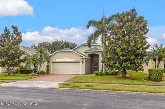 photo 1: 951 Indian Oaks Drive, Melbourne FL 32901