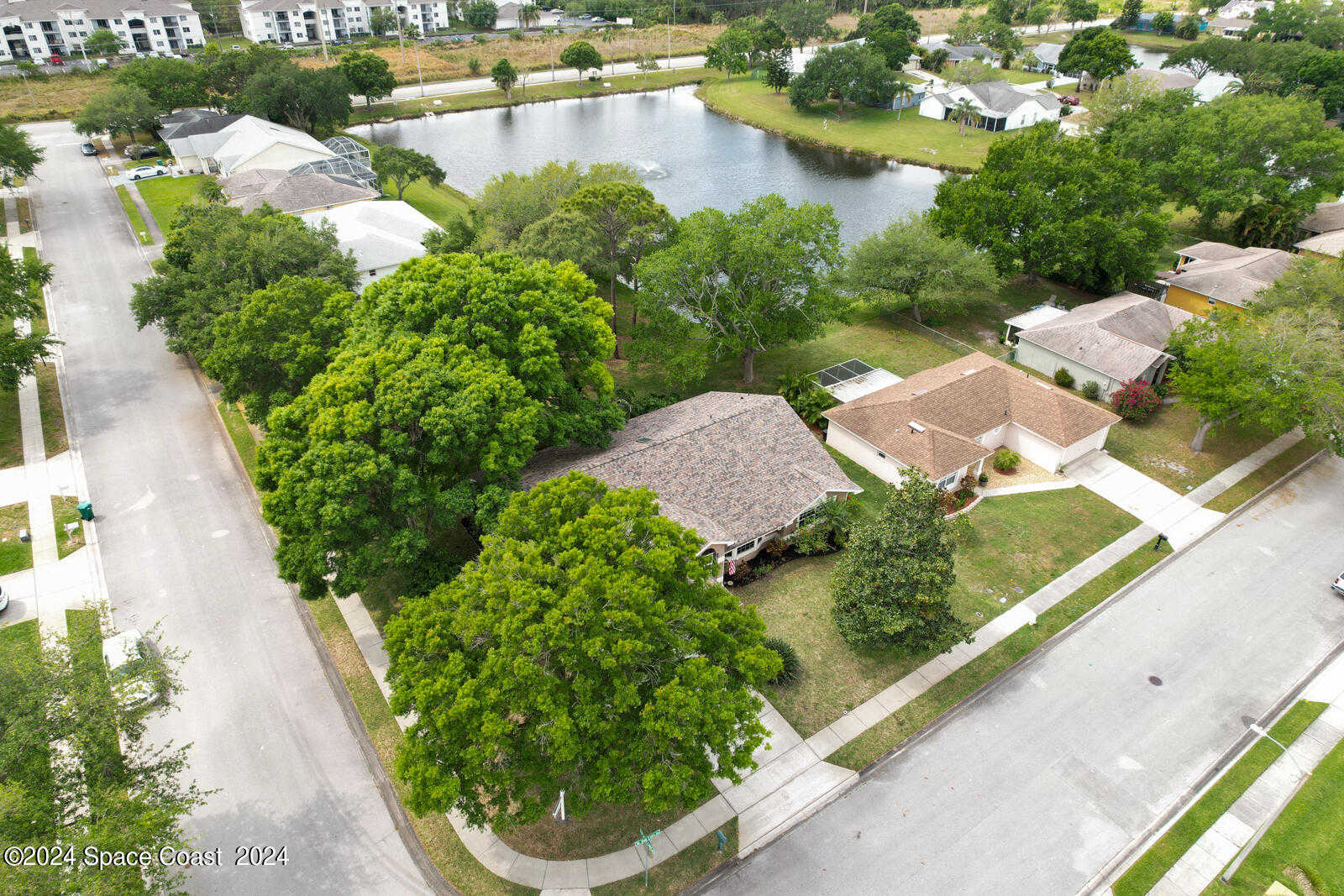 photo 3: 295 Oak Lake Road, Melbourne FL 32901