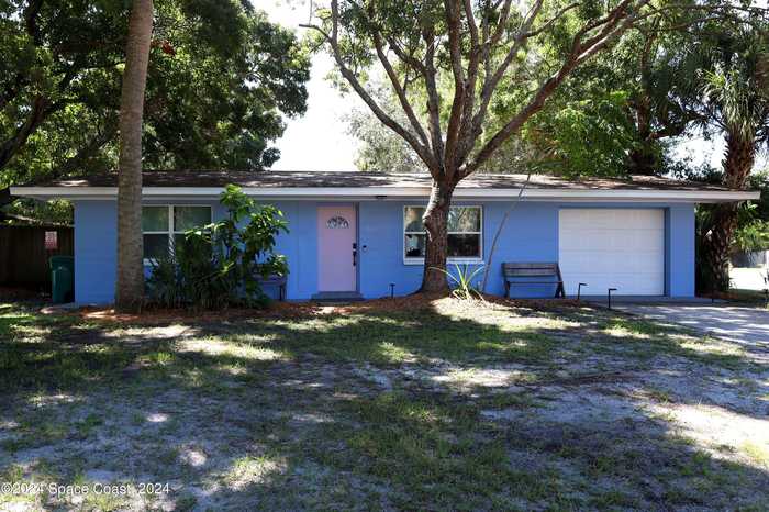 photo 2: 221 Espanola, Melbourne FL 32901