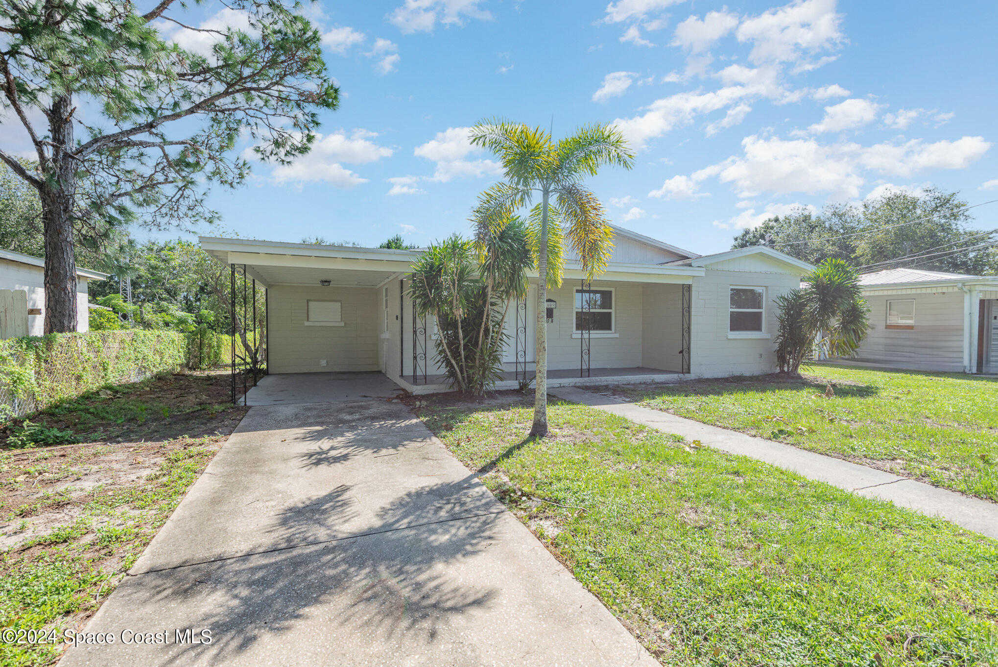 photo 3: 1609 Pine Street, Melbourne FL 32901