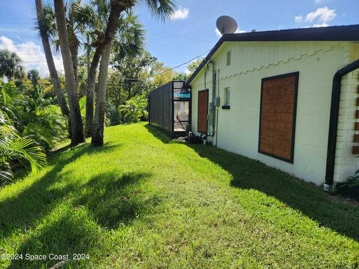 photo 2: 637 Espanola, Melbourne FL 32901