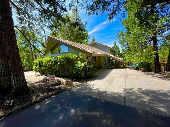 photo 1: 533 Larkspur, Murphys CA 95247