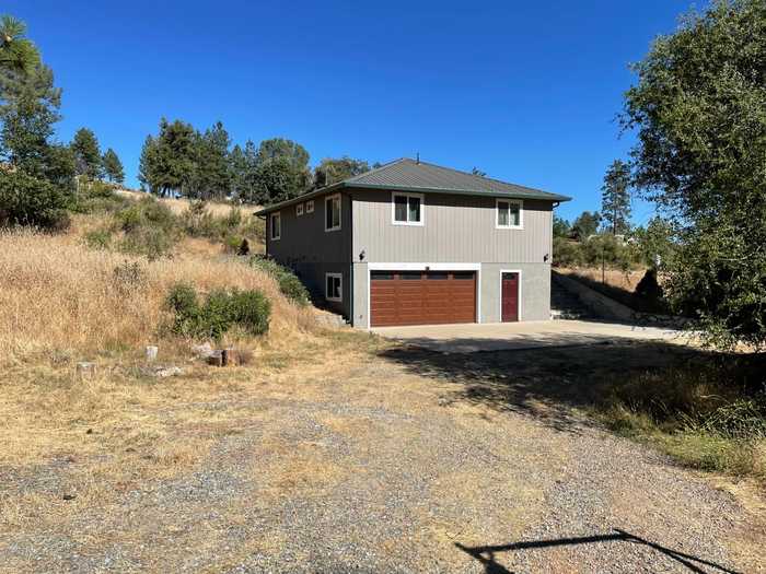 photo 2: 10006 Wendell, Mountain Ranch CA 95246