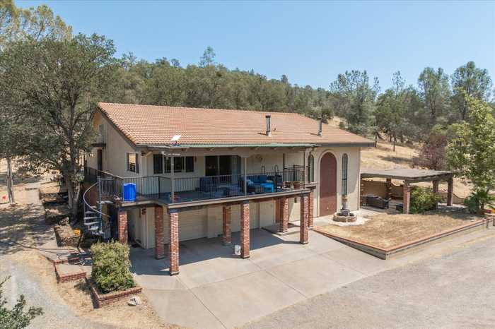 photo 2: 10207 Pool Station Road, Angels Camp CA 95222