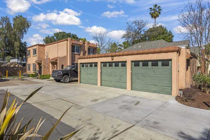 photo 1: 739 S 10th ST, SAN JOSE CA 95112