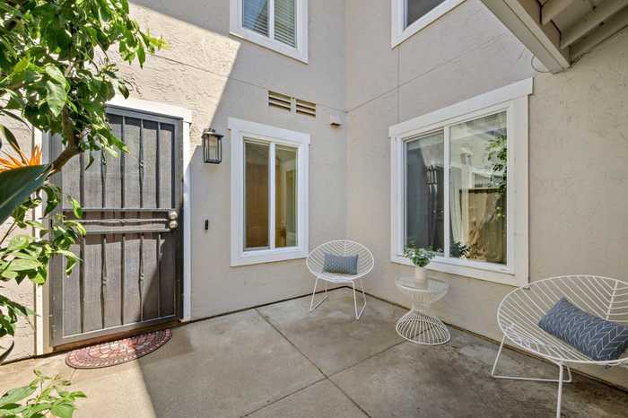 photo 2: 845 Spruance LN, FOSTER CITY CA 94404