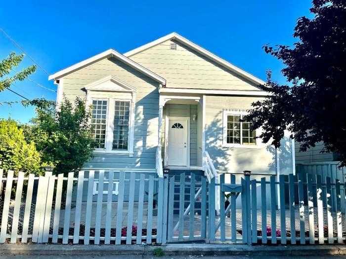 photo 1: 54 Floyd ST, SAN JOSE CA 95110