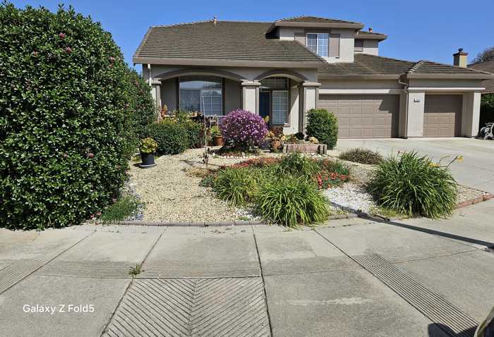 photo 1: 1058 Faulkner ST, SALINAS CA 93906