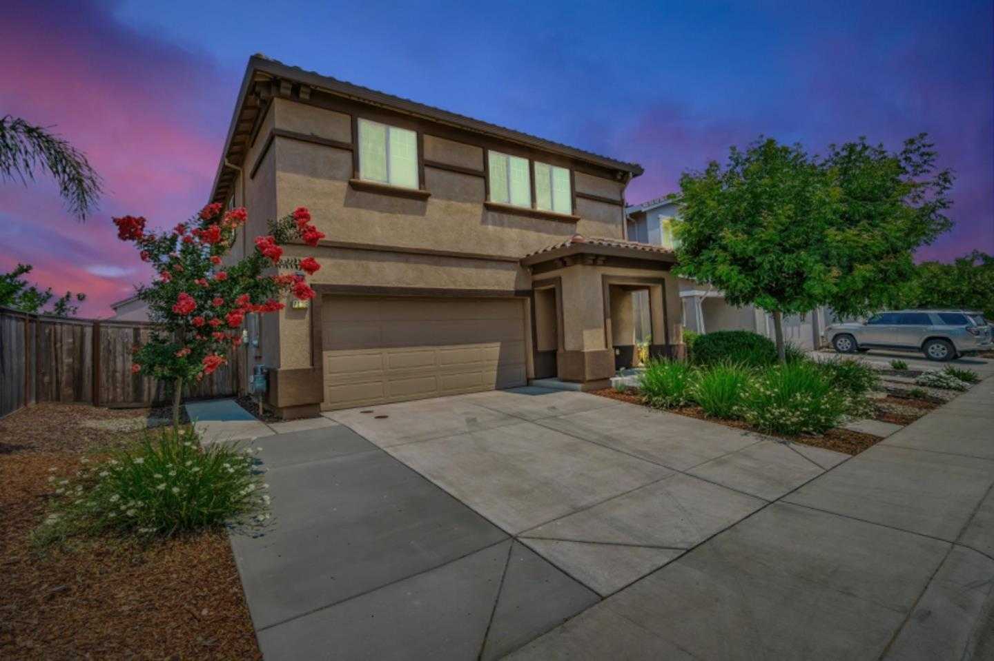 photo 2: 7096 Corvus CIR, ROSEVILLE CA 95747