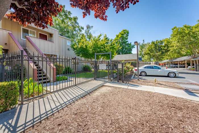 photo 2: 9 Monte Verano CT, SAN JOSE CA 95116