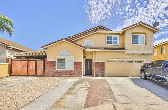 photo 1: 888 Las Flores ST, SOLEDAD CA 93960