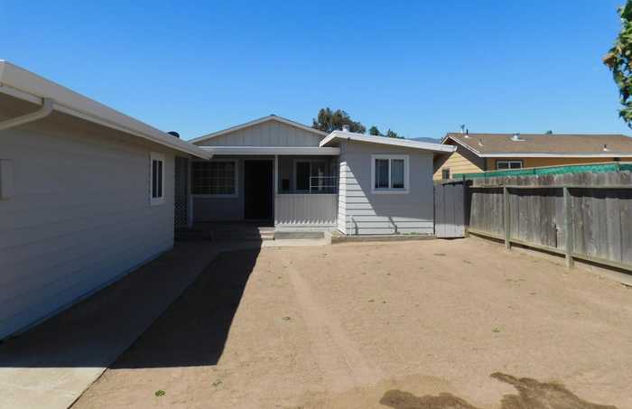 photo 2: 1628 Vosti AVE 9396, SOLEDAD CA 93960