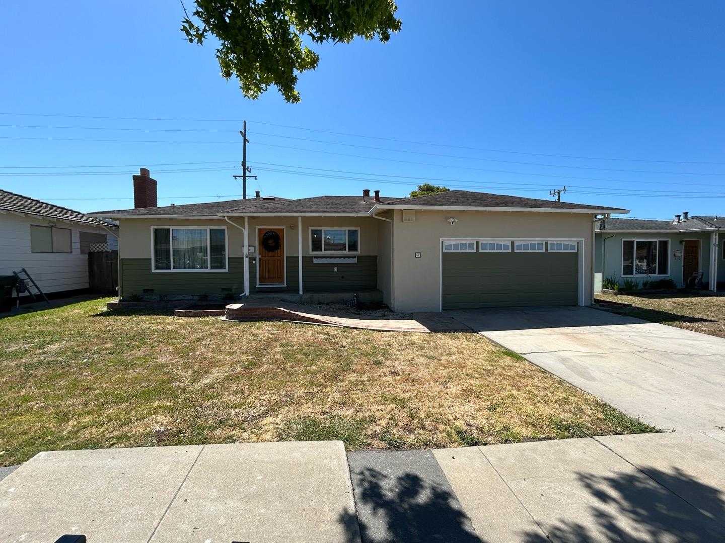 photo 1: 62 Saint Francis WAY, SALINAS CA 93906