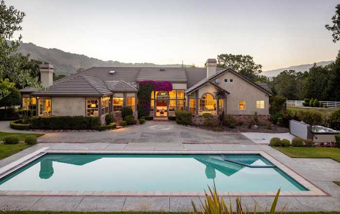 photo 2: 6 Sleepy Hollow DR, CARMEL VALLEY CA 93924