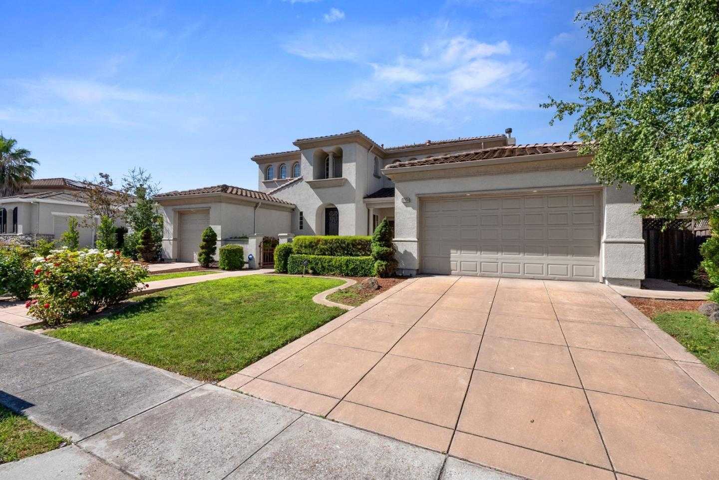 photo 2: 5930 Gleneagles CIR, SAN JOSE CA 95138