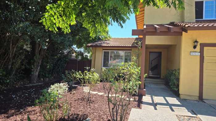 photo 2: 580 Glenburry WAY, SAN JOSE CA 95123