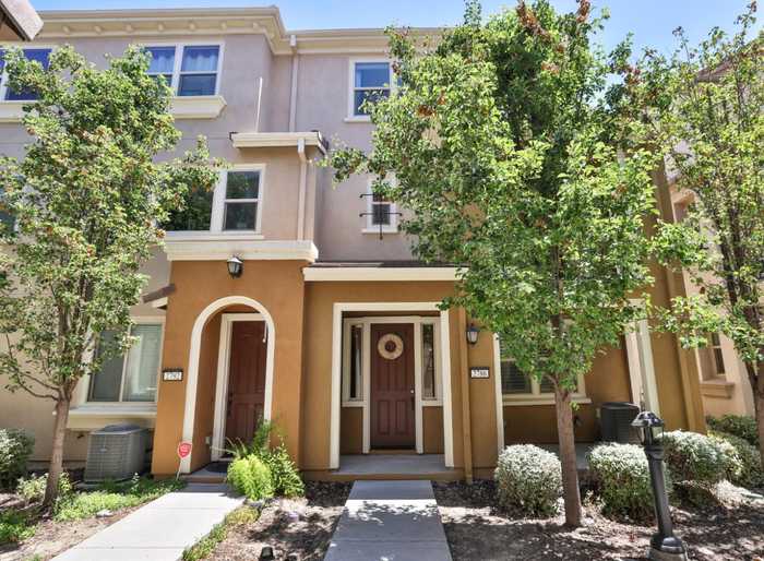 photo 1: 2786 Ferrara CIR, SAN JOSE CA 95111