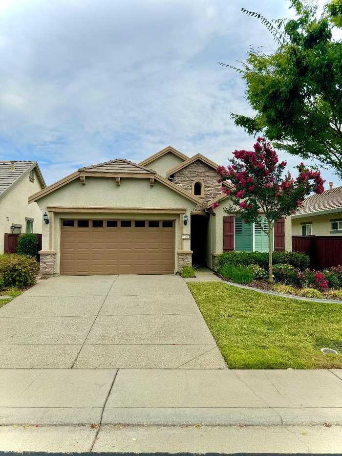 photo 1: 2064 Arlington DR, ROSEVILLE CA 95747