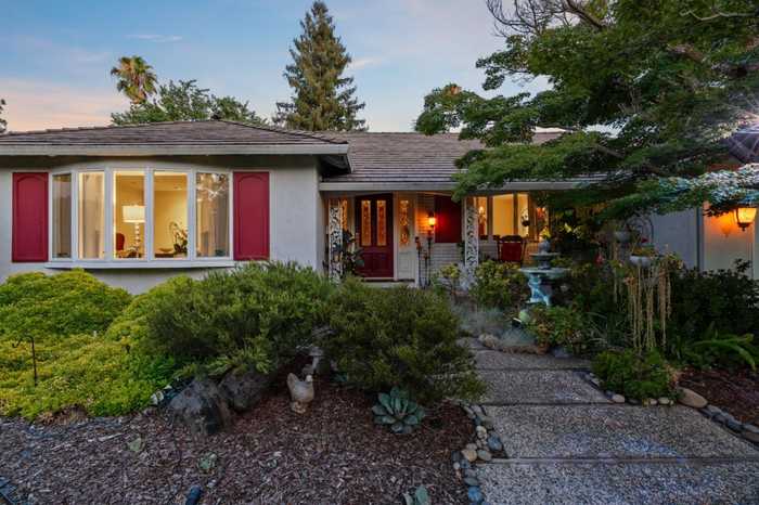 photo 2: 962 Woodthrush CT, SAN JOSE CA 95120