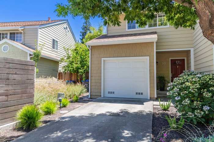 photo 1: 201 Ada AVE 30, Mountain View CA 94043