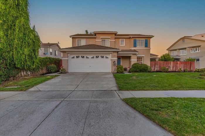 photo 1: 9182 El Verano WAY, GILROY CA 95020