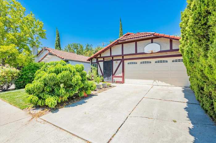 photo 2: 510 Lanfair CIR, SAN JOSE CA 95136