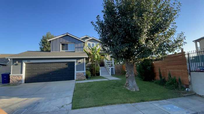 photo 1: 601 Fall River DR, MODESTO CA 95351