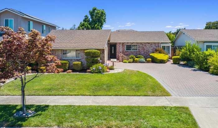 photo 2: 1394 Buckthorne WAY, SAN JOSE CA 95129