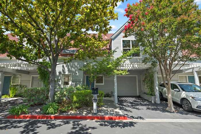 photo 2: 438 Rhone CT, MOUNTAIN VIEW CA 94043