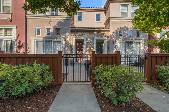 photo 1: 310 Vista Roma WAY, SAN JOSE CA 95136