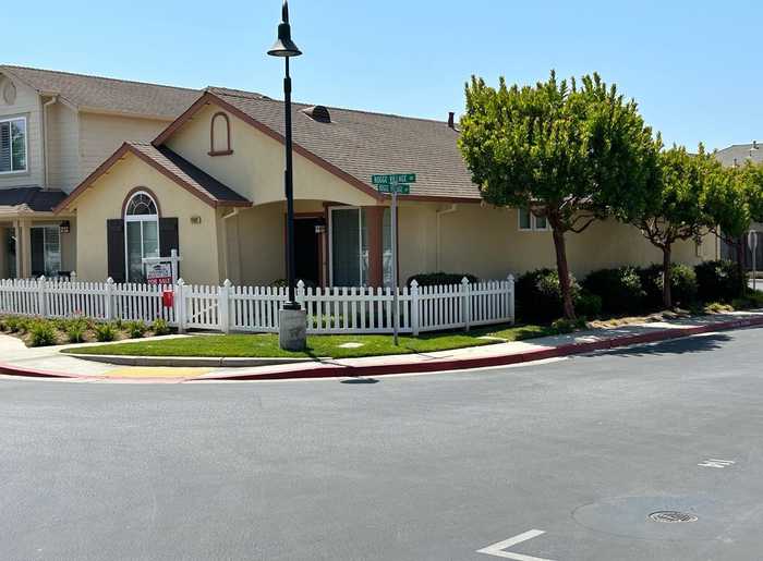 photo 2: 19602 Rogge Village DR, SALINAS CA 93906