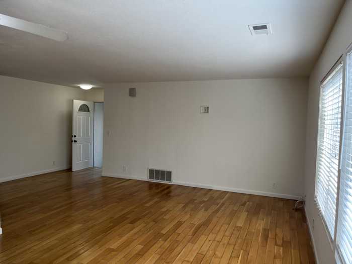 photo 2: 3165 Bourgeois WAY, SAN JOSE CA 95111