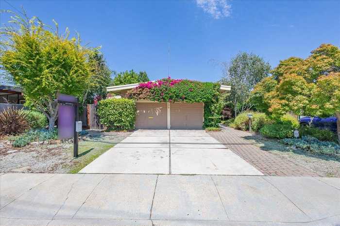 photo 2: 136 Thompson AVE, MOUNTAIN VIEW CA 94043