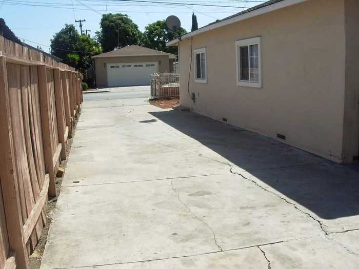 photo 2: 2409 Summer ST, SAN JOSE CA 95116