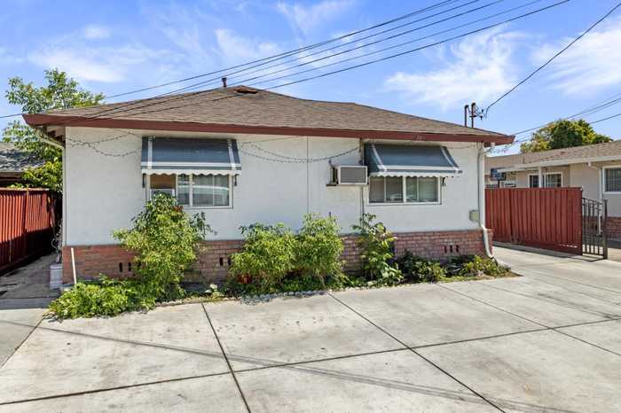 photo 2: 788 N 14th ST, SAN JOSE CA 95112