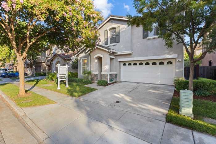 photo 1: 921 Sunbonnet LOOP, SAN JOSE CA 95125