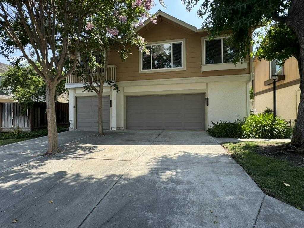 photo 1: 3230 Rocky Water LN, San Jose CA 95148