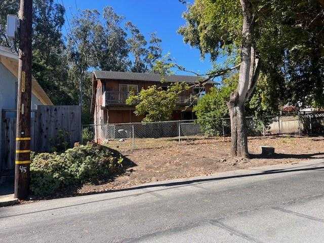 photo 1: 810 Miramontes ST, HALF MOON BAY CA 94019