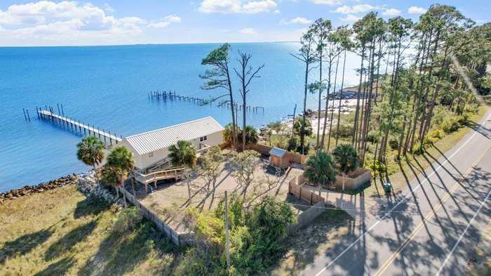 photo 2: 2120 Hwy 98 West, CARRABELLE FL 32322