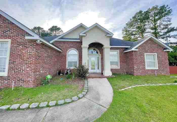 photo 2: 2301 Upland Way, TALLAHASSEE FL 32311