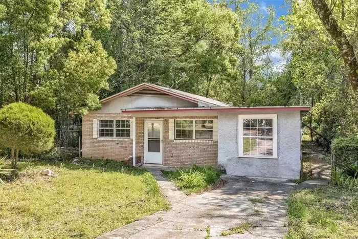 photo 1: 2705 Lake Henrietta Street, TALLAHASSEE FL 32310