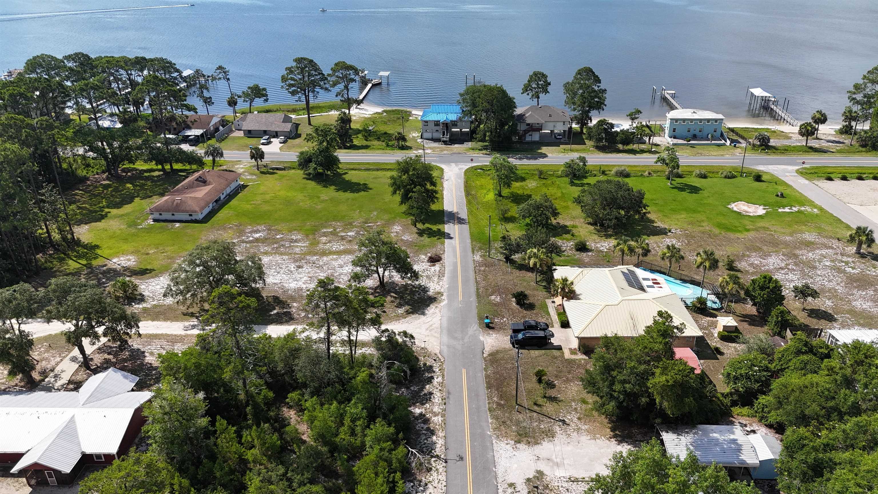 photo 2: 135 Indiana Street, CARRABELLE FL 32322