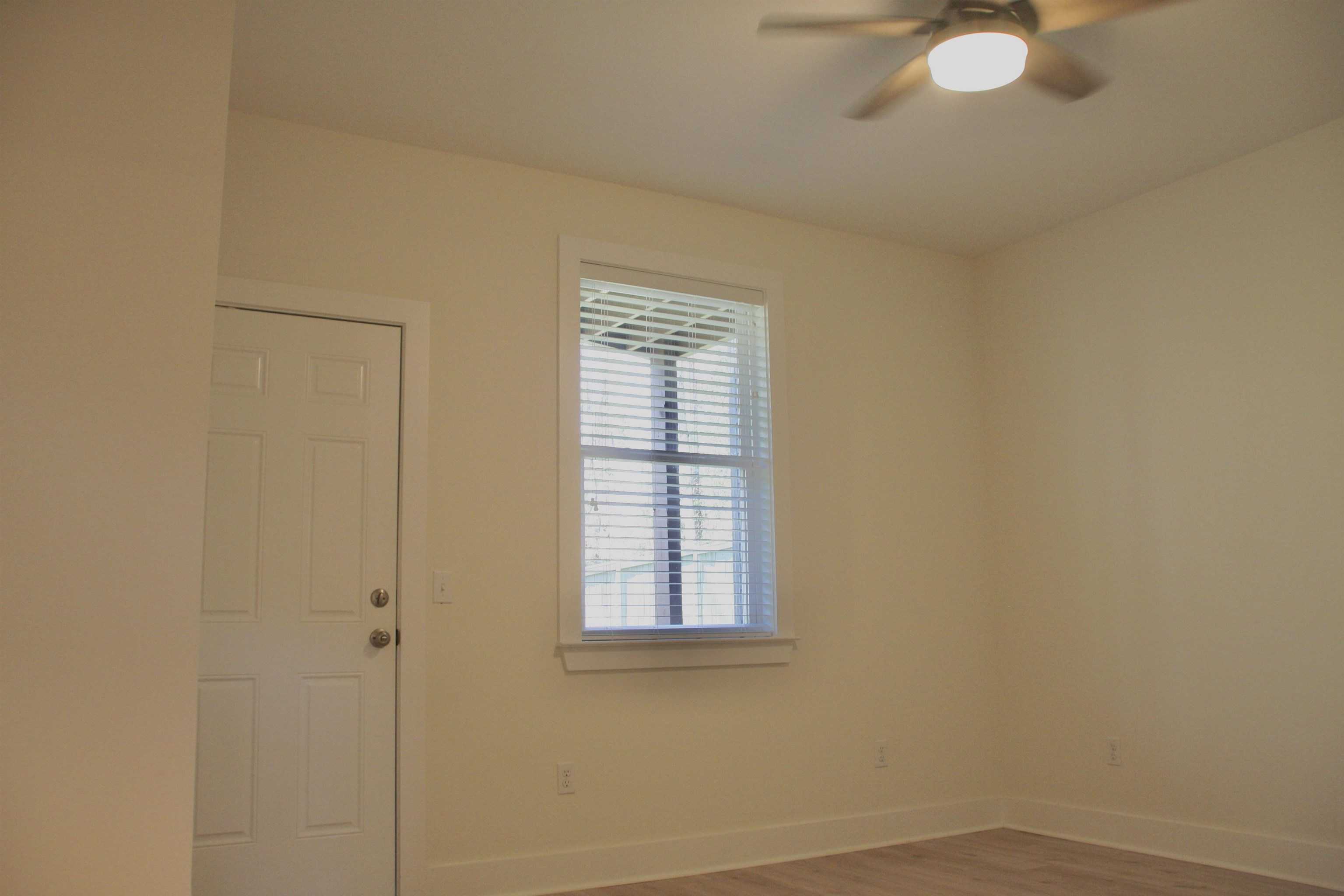 photo 3: 1577 Metropolitan Boulevard Unit 3, TALLAHASSEE FL 32308