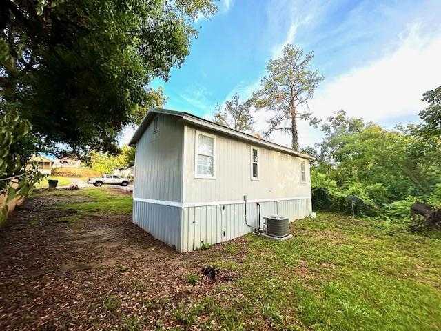 photo 2: 1422 George Calvin Bess Jr Way, TALLAHASSEE FL 32310