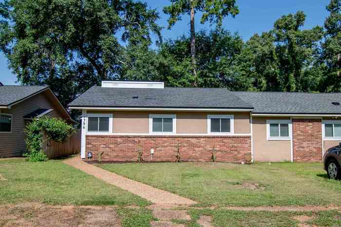 photo 1: 1796 Dax Court, TALLAHASSEE FL 32308