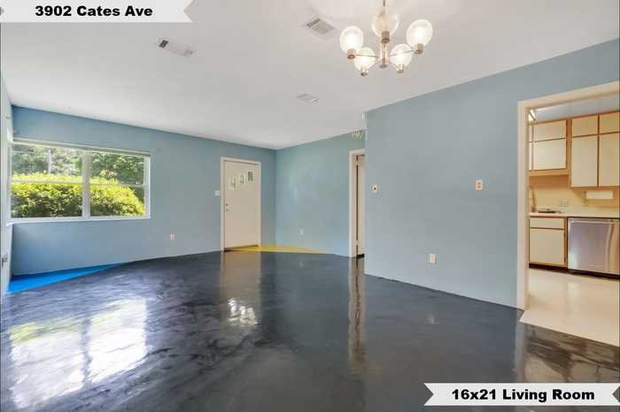 photo 2: 3902 Cates Avenue, TALLAHASSEE FL 32310