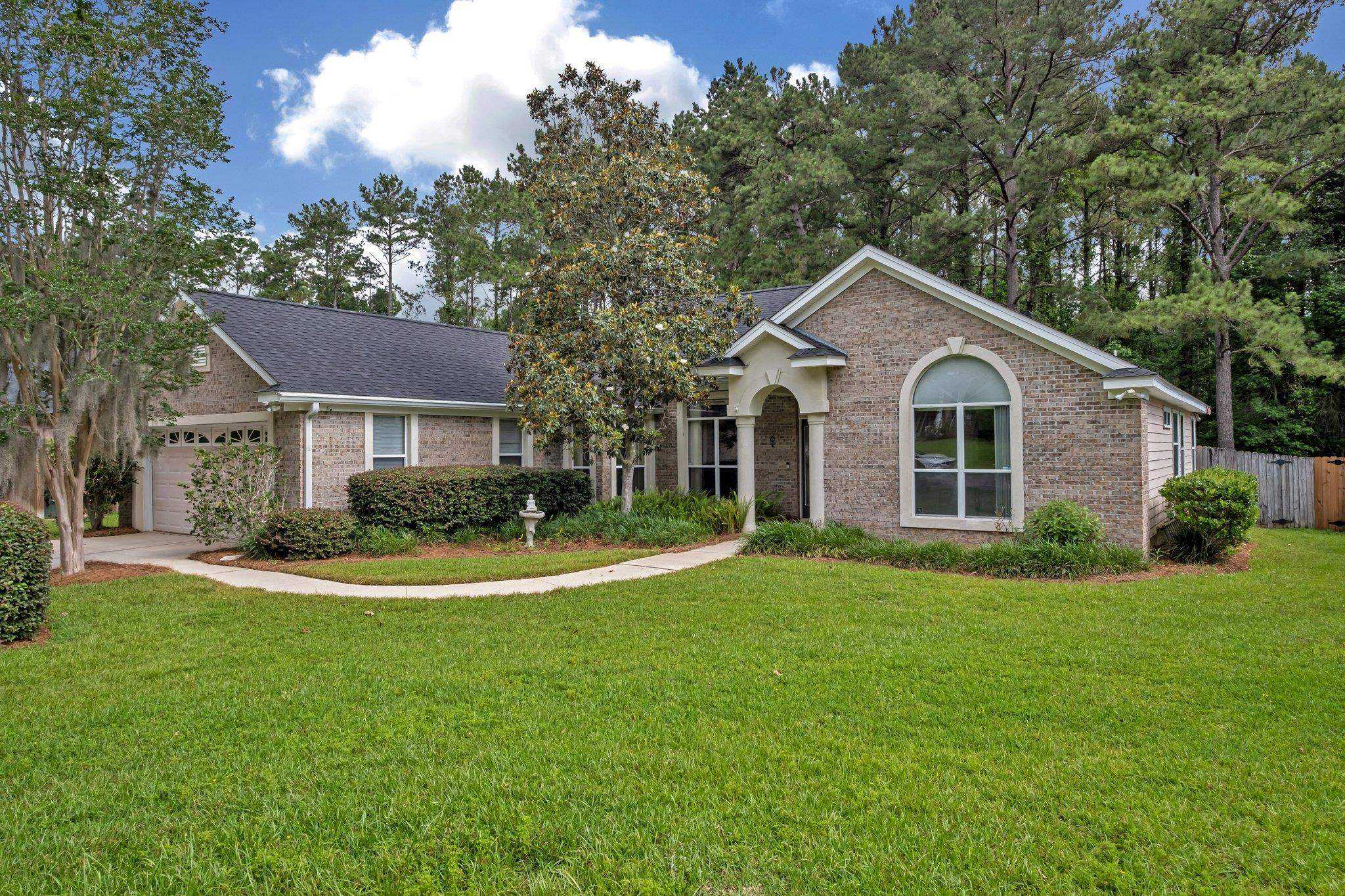 photo 1: 911 Park View Drive, TALLAHASSEE FL 32311