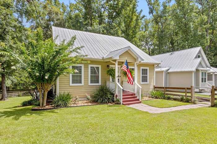 photo 2: 9386 SETTLER Avenue, TALLAHASSEE FL 32309