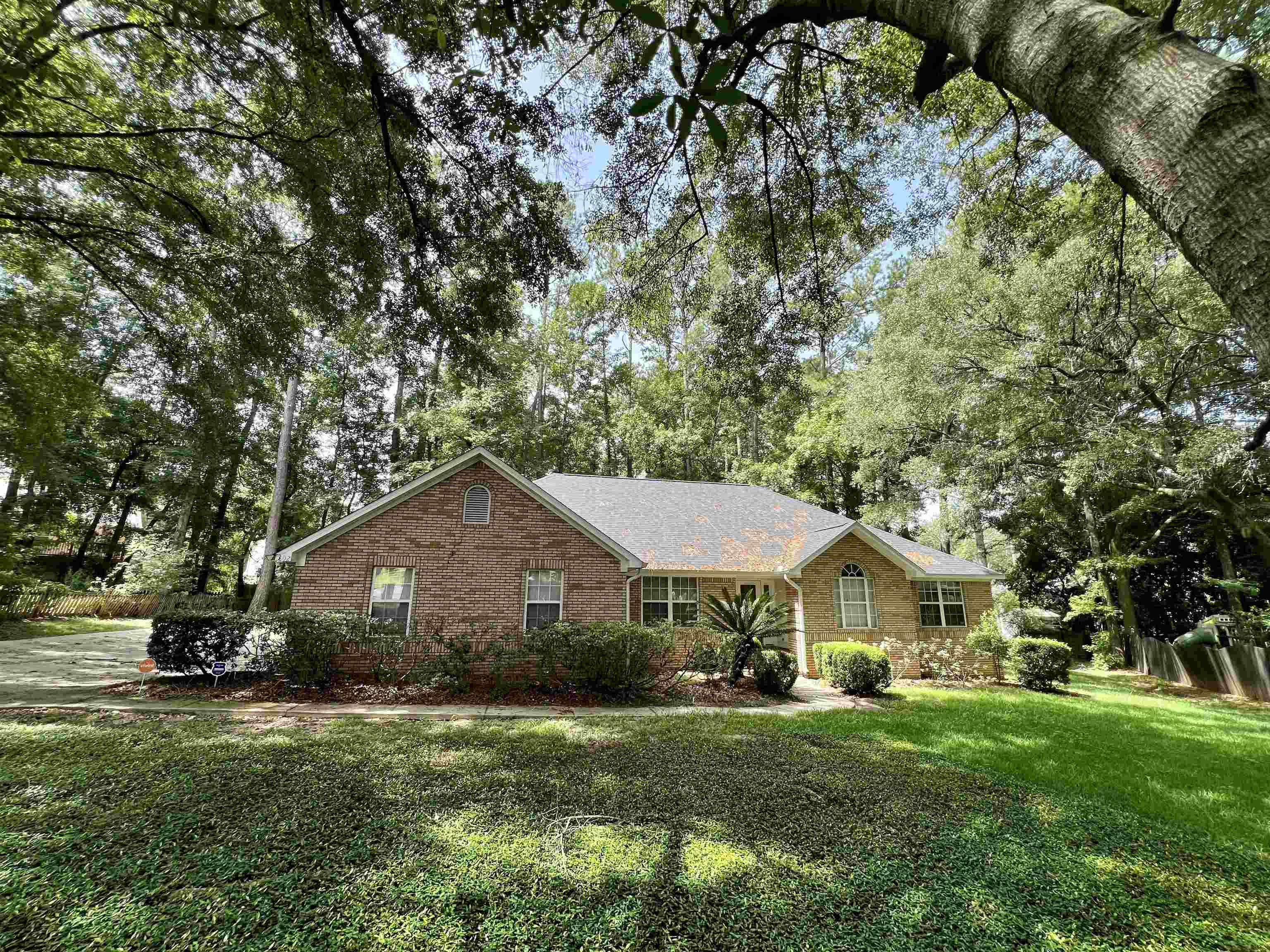 photo 2: 3602 Bellingrade Court, TALLAHASSEE FL 32309